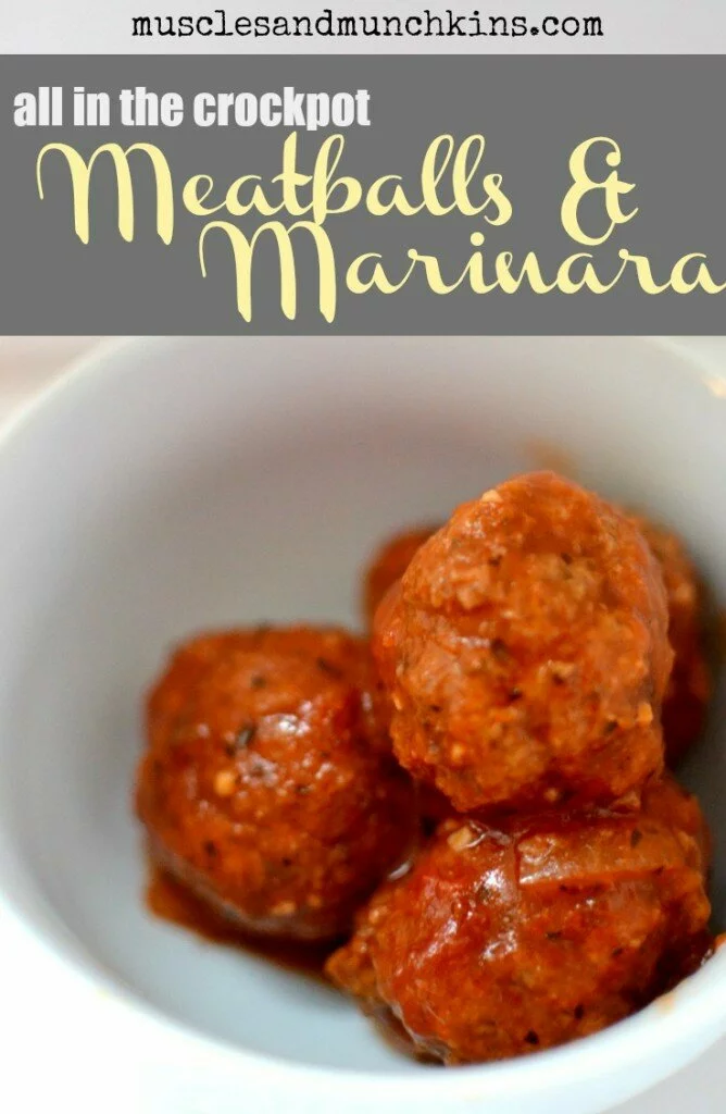 Crockpot Meatballs & Marinara. I will never make meatballs in the oven again, this simple recipe using fresh ground beef is super easy and delicious. 
